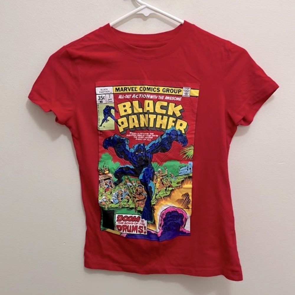 Marvel Red Black Panther Fan Comic Graphic Tee, Size Small